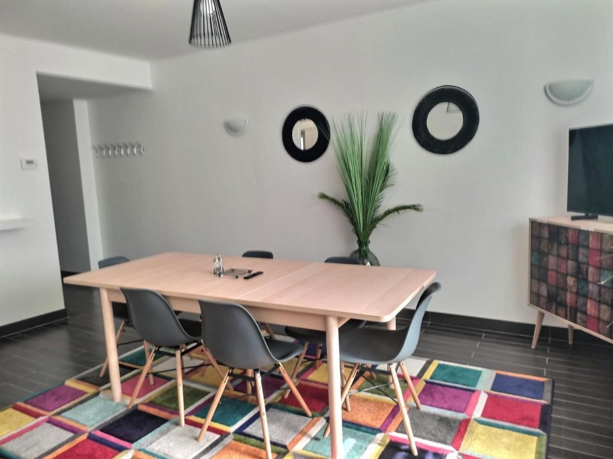 Ch Privee 18M - Canape - Netflix - Appart 120M Вуаппи Экстерьер фото